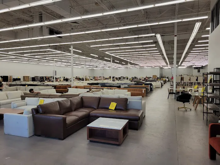 Crate & Barrel Outlet 2