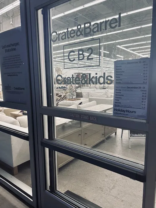Crate & Barrel Outlet 3