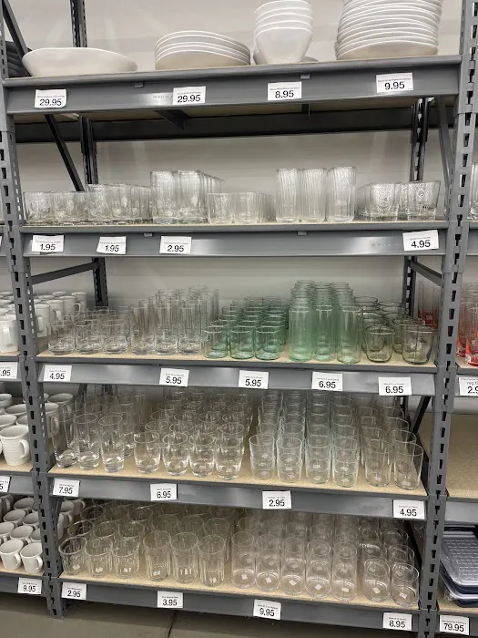 Crate & Barrel Outlet 7