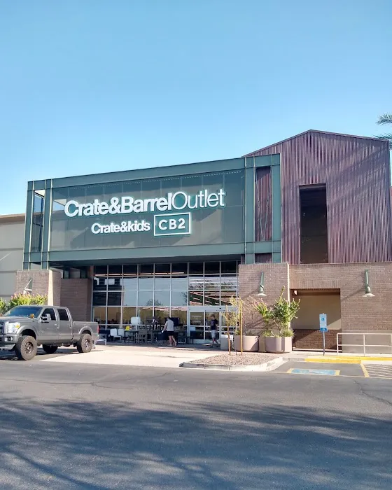 Crate & Barrel Outlet 9