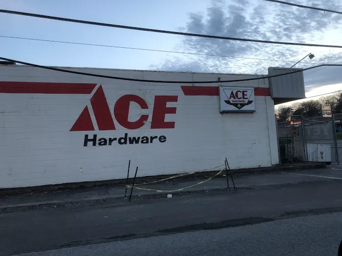Guthrie's Ace Hardware- West Nashville 9