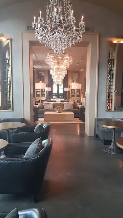 RH Nashville | The Gallery at Green Hills 9