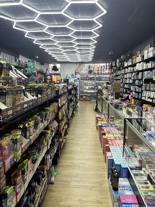 Smoke Buddy Head Shop 1