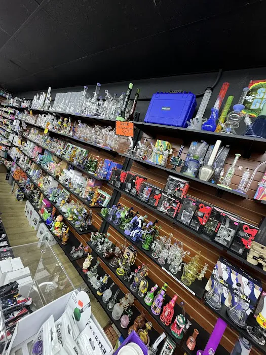 Smoke Buddy Head Shop 9