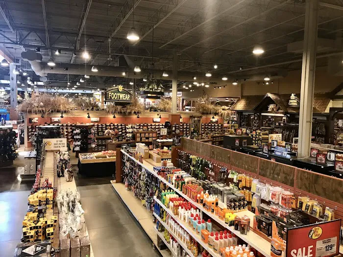 Bass Pro Shops 4