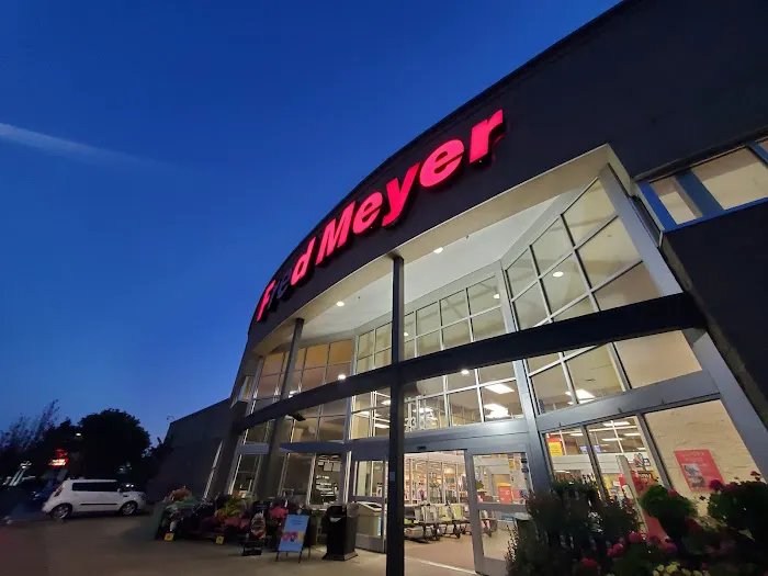 Fred Meyer 2