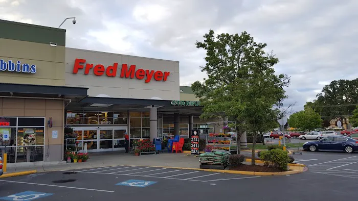 Fred Meyer 0