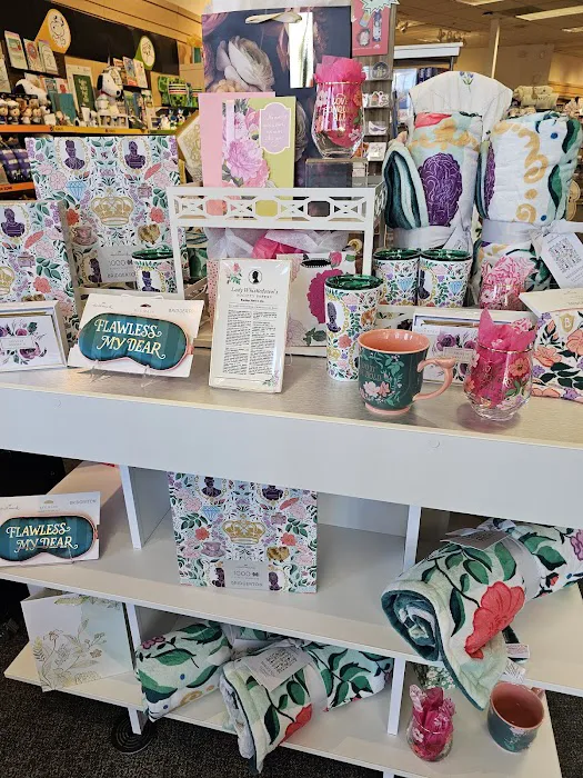 Cindy's Hallmark Shop 5