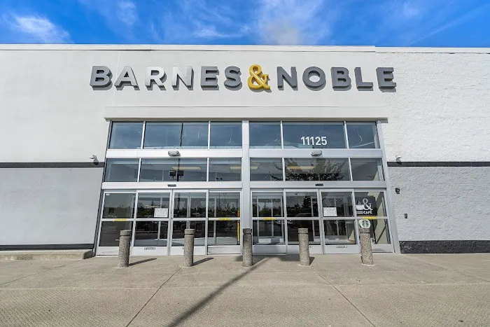 Barnes & Noble 1