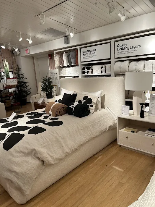 Crate & Barrel 7