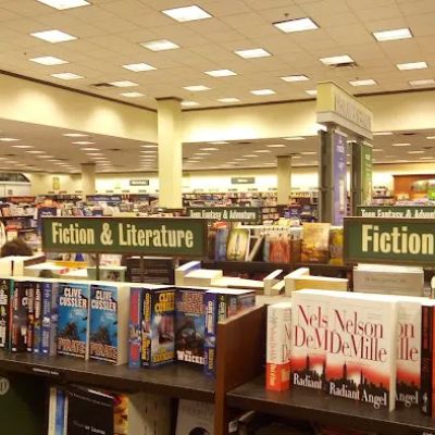 Barnes & Noble