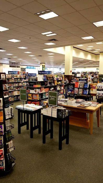 Barnes & Noble 5
