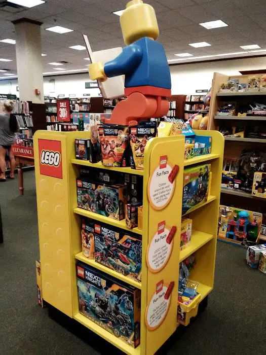 Barnes & Noble 9