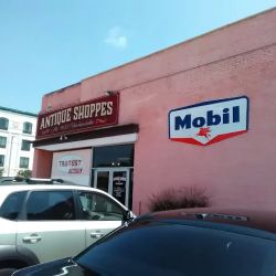 Antiques Shoppes At 1100 Barksdale ico