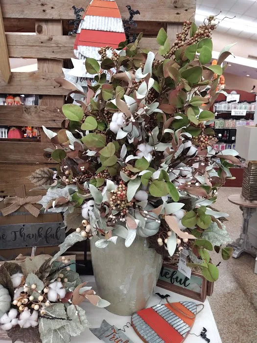 Ellis Home & Garden 8