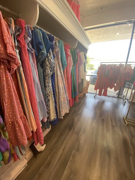 Simply Chic Boutique 9