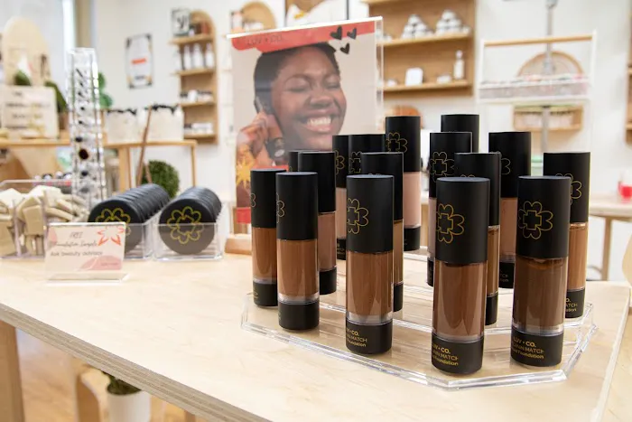 LUV + CO. Cosmetics 5