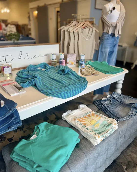 Mapel Boutique 5