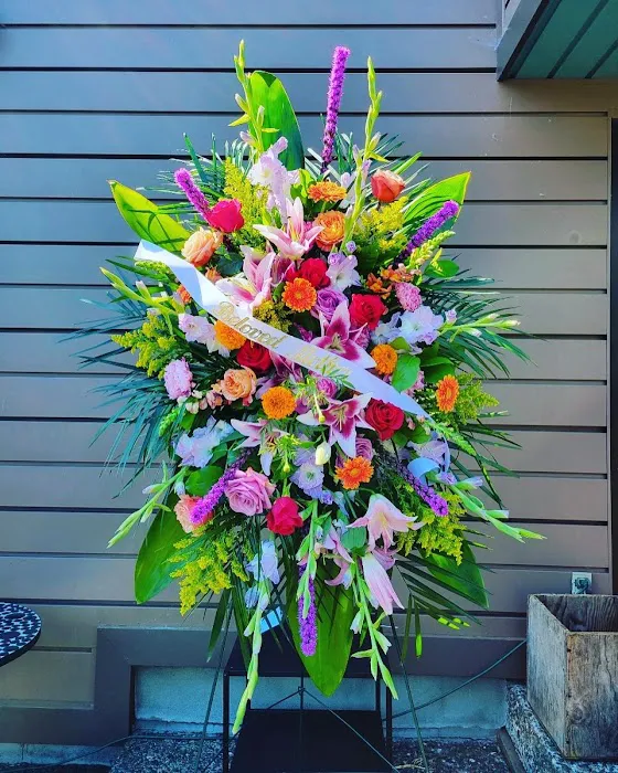 R Bloom's of Lake Oswego 3