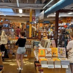 Powell's Books on Hawthorne ico