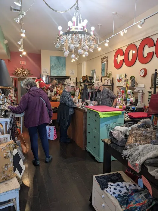 Coco & Toulouse Go Shopping 1