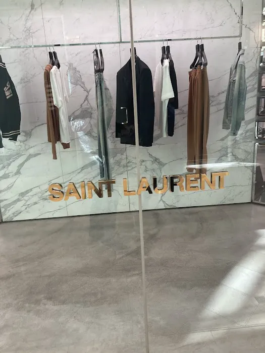 Saint Laurent 5