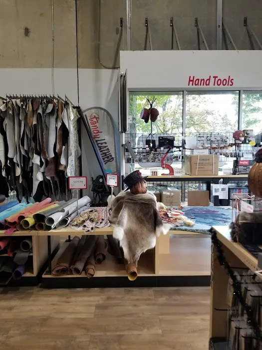 Tandy Leather Portland - 21 5