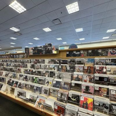 Barnes & Noble