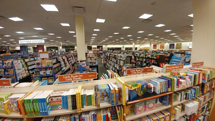 Barnes & Noble 2
