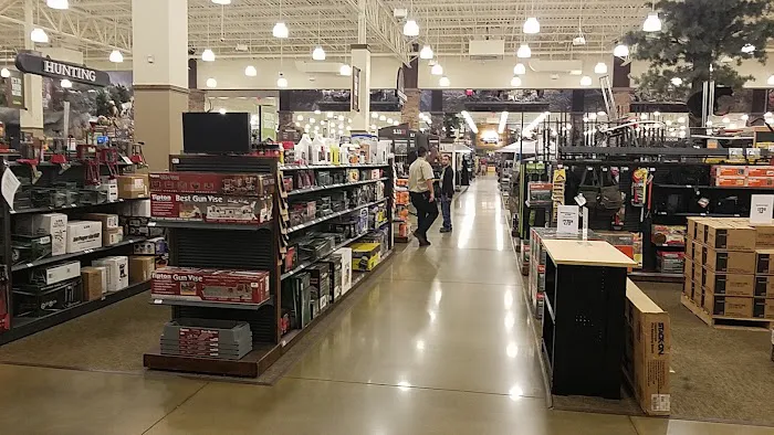 Bass Pro Shops 3