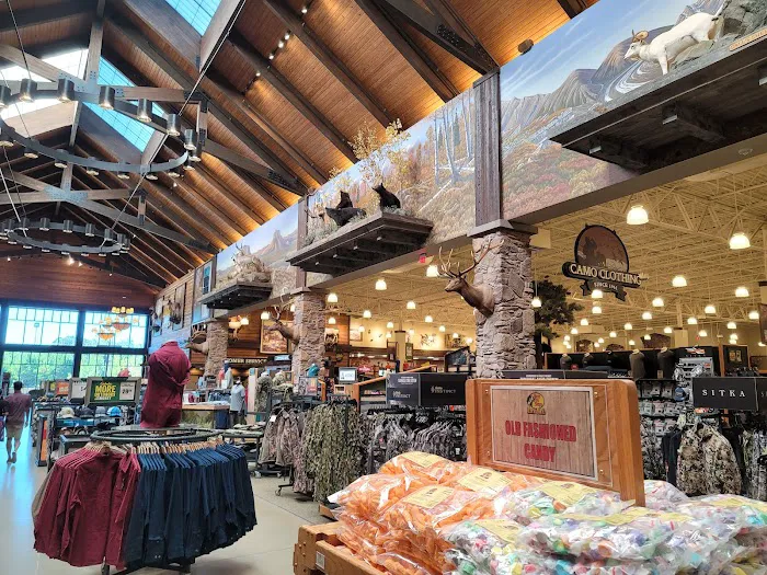 Bass Pro Shops 1