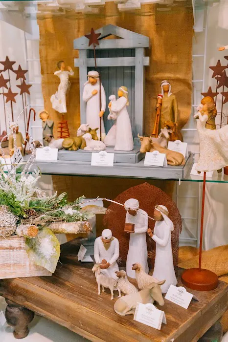 Findlay Rowe Designs Gift Shop & Boutique 1
