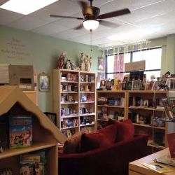 Two Hearts Gifts & Books Catholic Shoppe ico