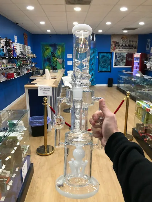 Rising Cloud - CBD, Vape, Smokeshop 2