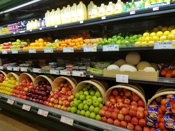 Bianchini's Market 6