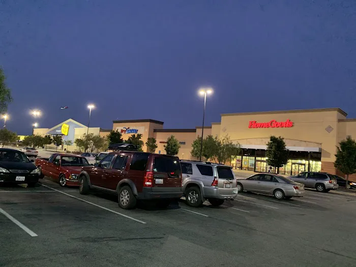 T.J. Maxx & HomeGoods 1