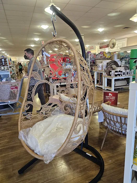 T.J. Maxx & HomeGoods 2