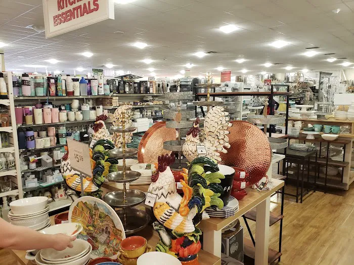 T.J. Maxx & HomeGoods 3