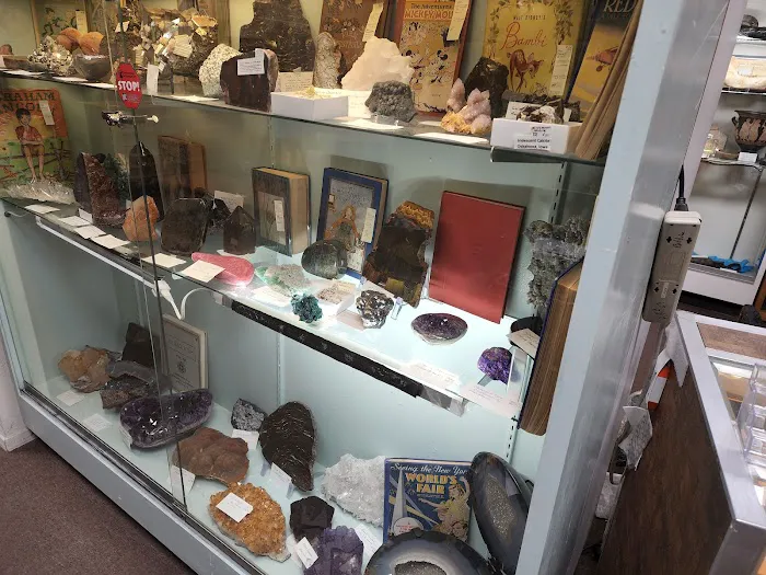 Antiques Unlimited 1