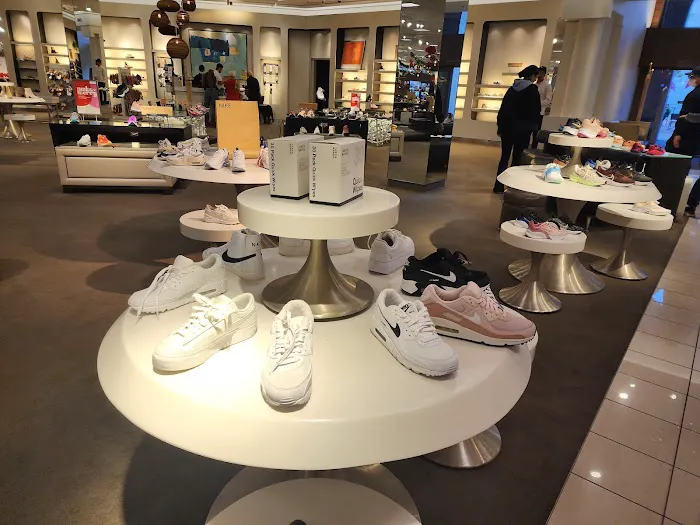 Nordstrom 7