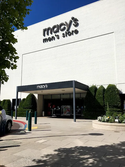 Macy's 0
