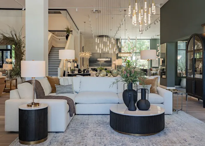 Arhaus 0