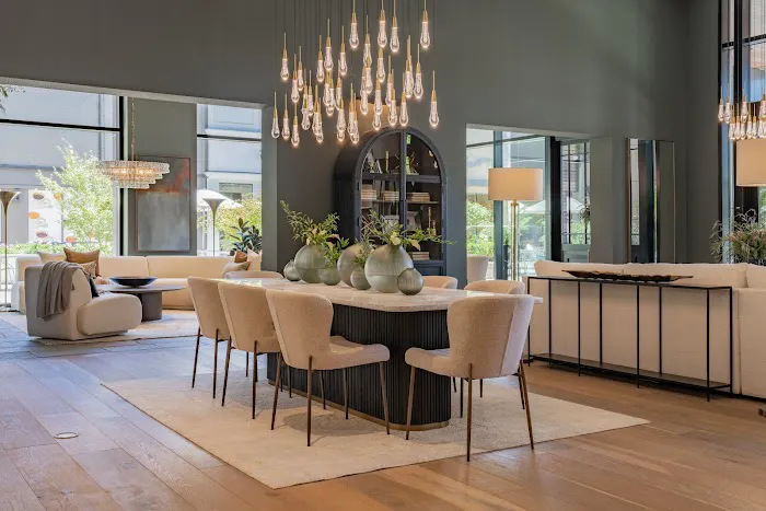 Arhaus 4