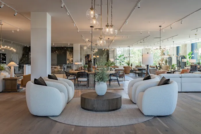 Arhaus 3