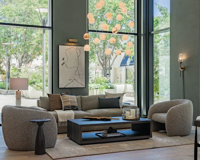Arhaus 8