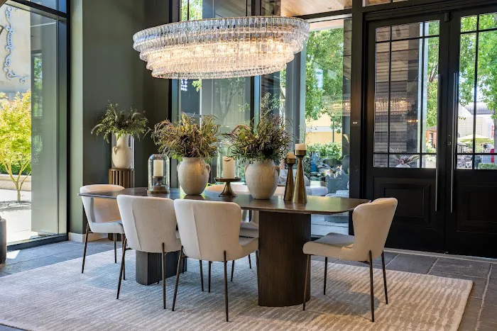 Arhaus 6