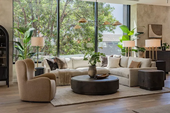 Arhaus 7