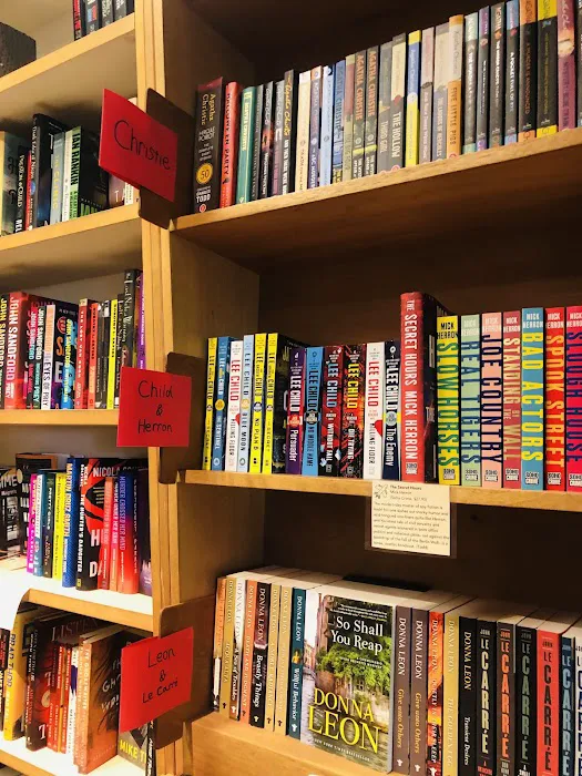 Kepler's Books 8