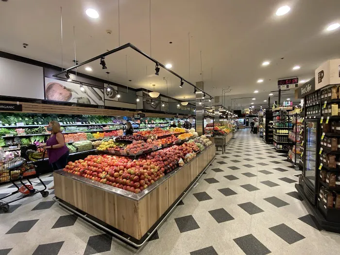 Draeger's Market 7