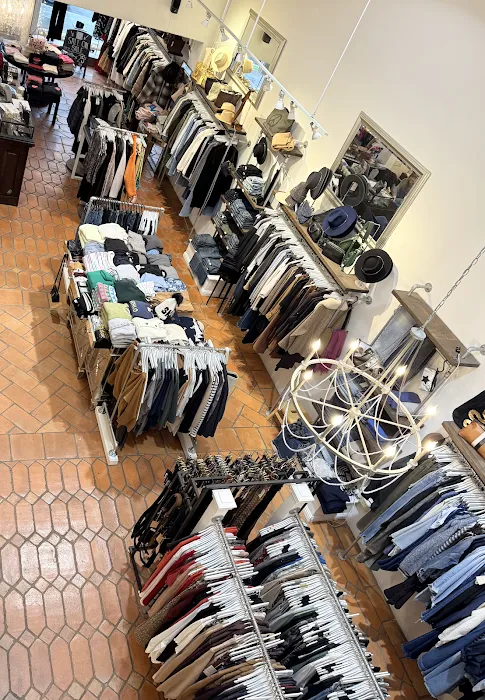 Romi Boutique 7